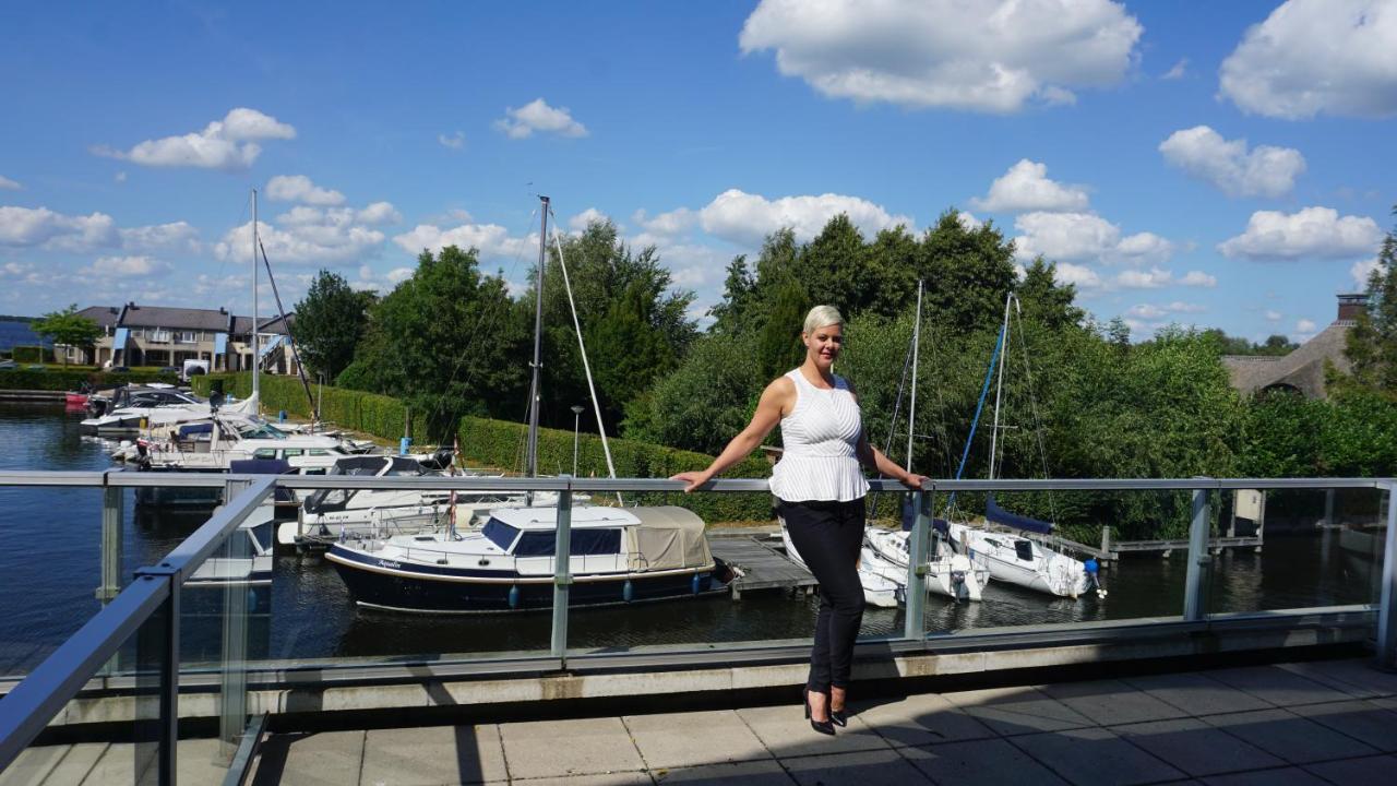 Schiphuis Giethoorn/Wanneperveen Villa Bagian luar foto