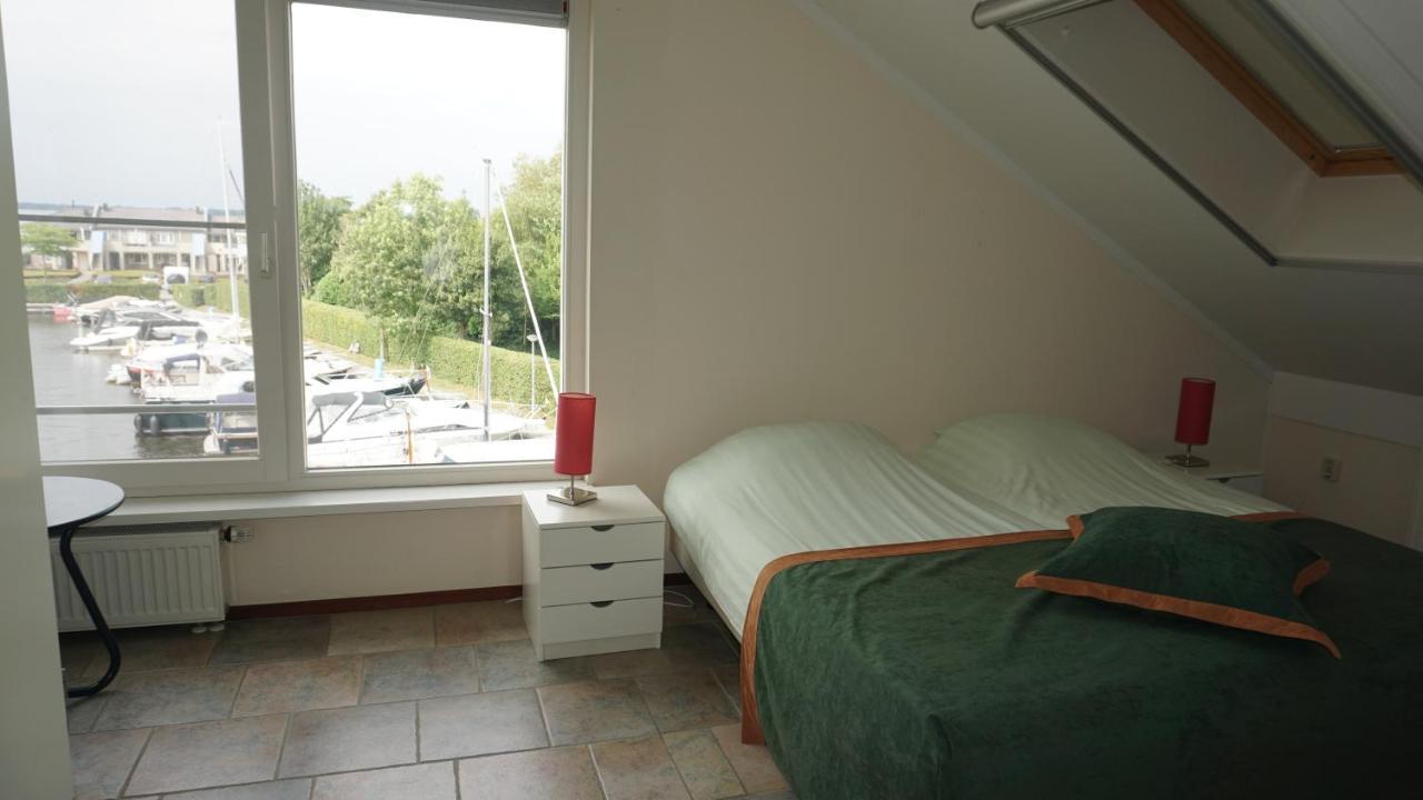 Schiphuis Giethoorn/Wanneperveen Villa Bagian luar foto