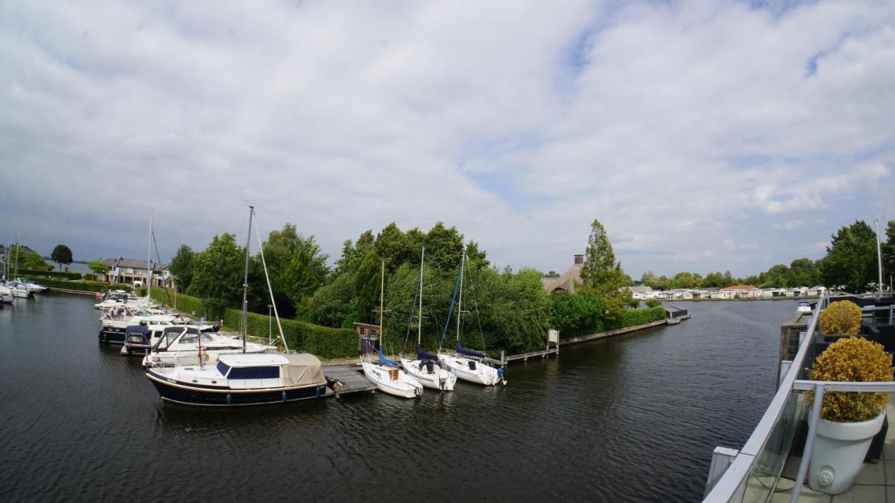 Schiphuis Giethoorn/Wanneperveen Villa Bagian luar foto