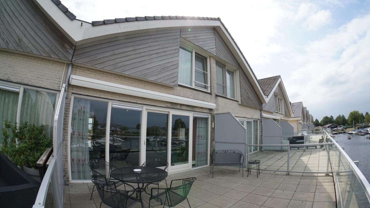Schiphuis Giethoorn/Wanneperveen Villa Bagian luar foto