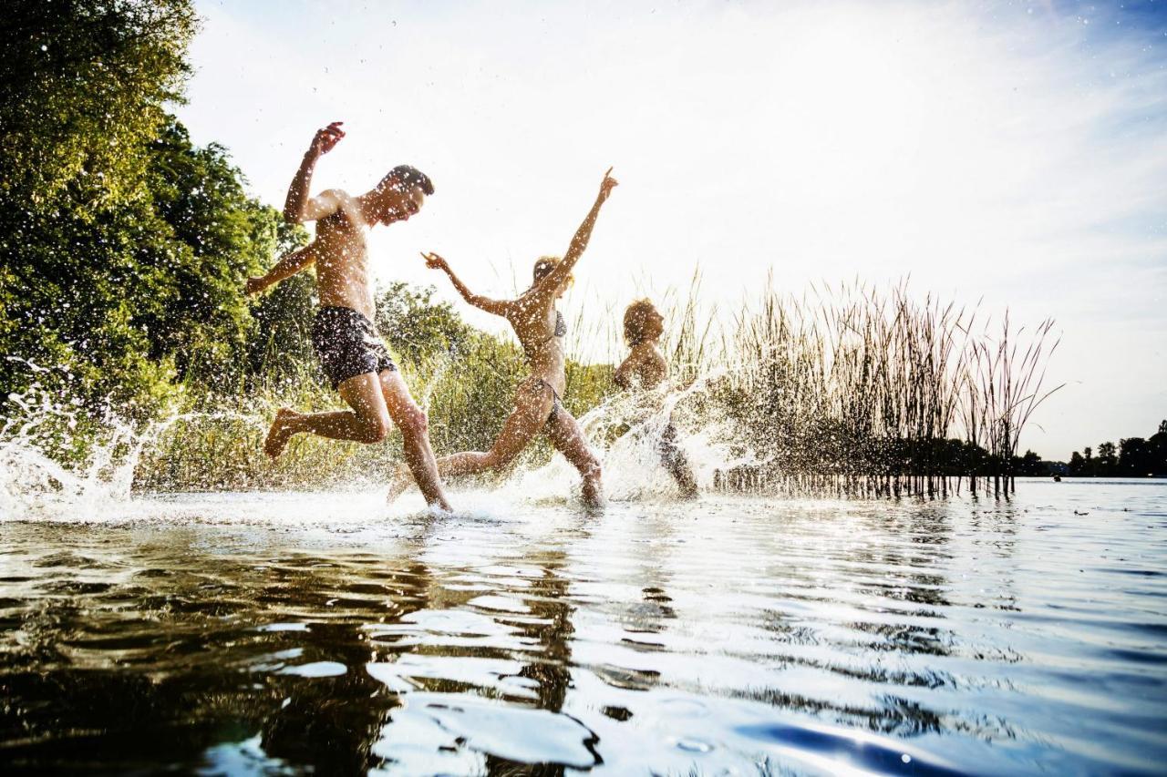 Schiphuis Giethoorn/Wanneperveen Villa Bagian luar foto